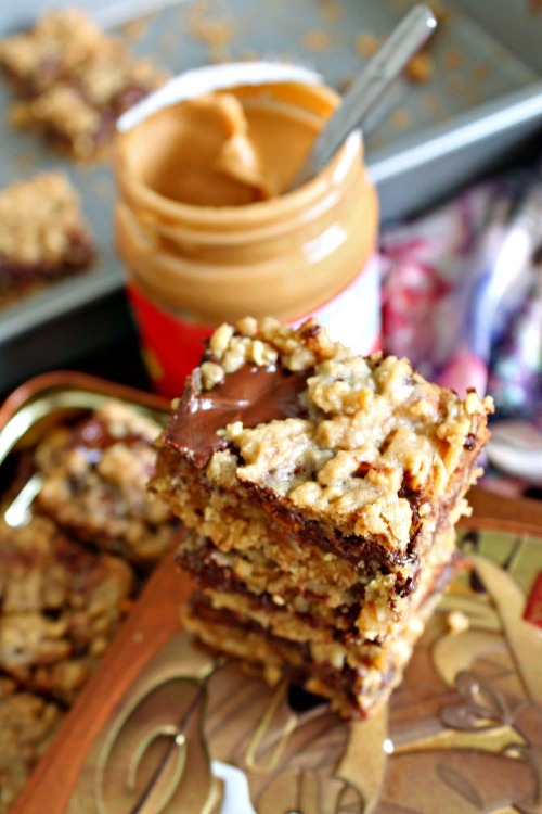 Peanut Butter Lovers' Chocolate Oat Squares 19--101313